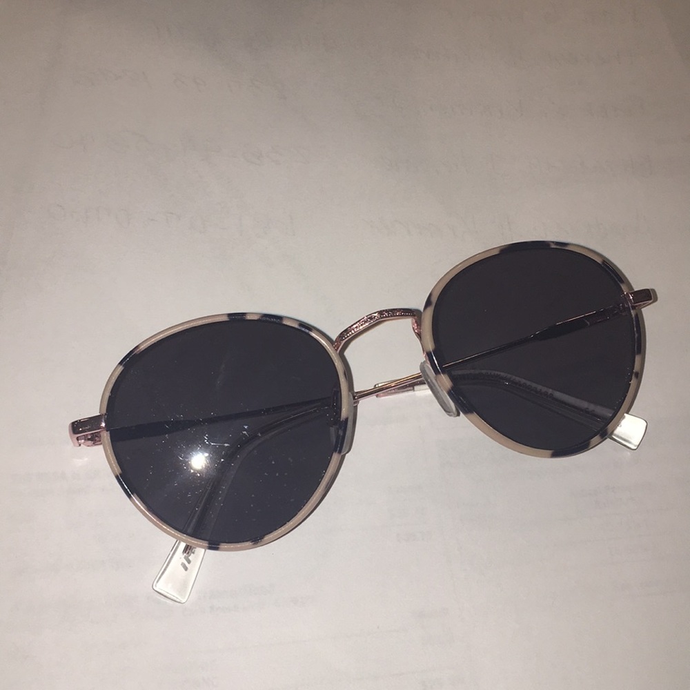 Round Hipster Sunglasses